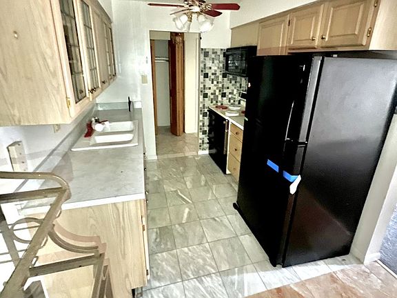 4th image of 931 W Arquilla Dr APT 216