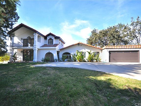 2nd image of 5439 Fairview Pl
