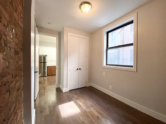 Rented by Compass | media 9