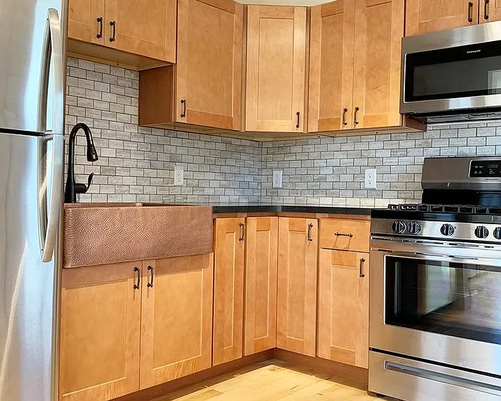 6 Chase St #8 — Photo 2
