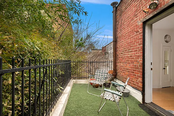 Rented by Brown Harris Stevens | media 12