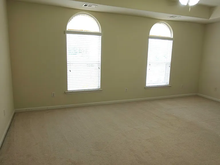 115 Roberts Hill Dr — Photo 12