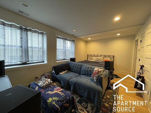 3rd image of 3059 W Diversey Ave #Ch