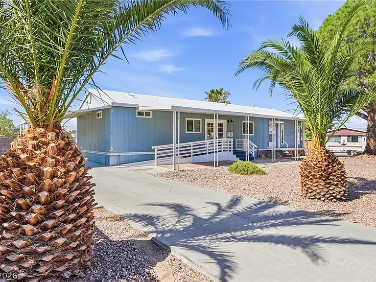 1309 Coronado Dr — Photo 3