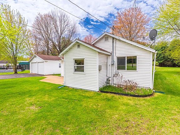3rd image of 5177 REDDIN ROAD