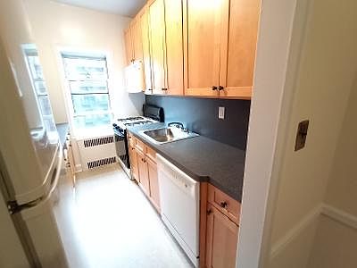 4th image of 72-72 112th St #4O
