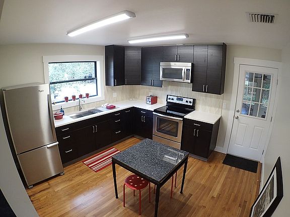 4th image of 36 E Saint Louis Ave