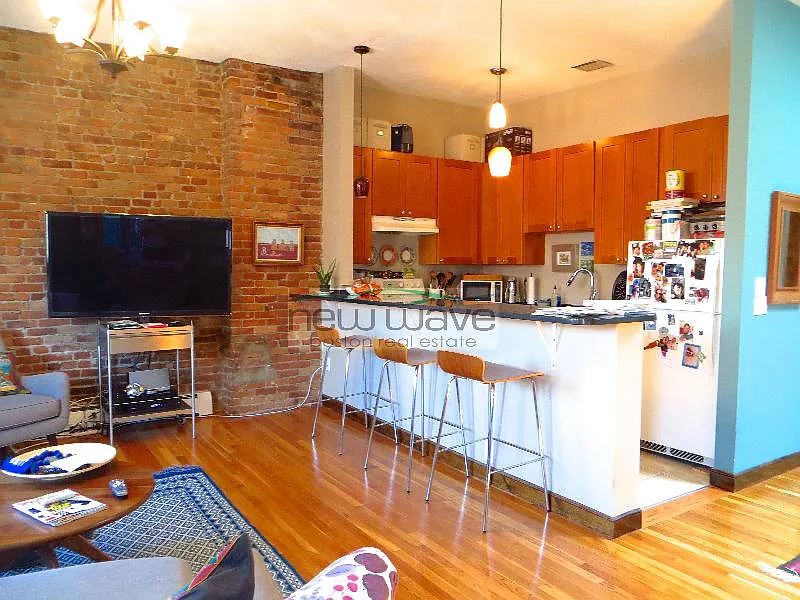 1 bed, 550 sqft, $3,200 — Photo 4