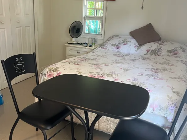 691 E 11th Pl, Hialeah, FL 33010