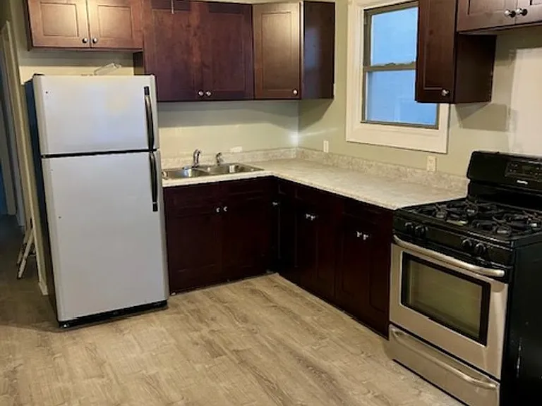 7202 S Marshfield Ave — Photo 2