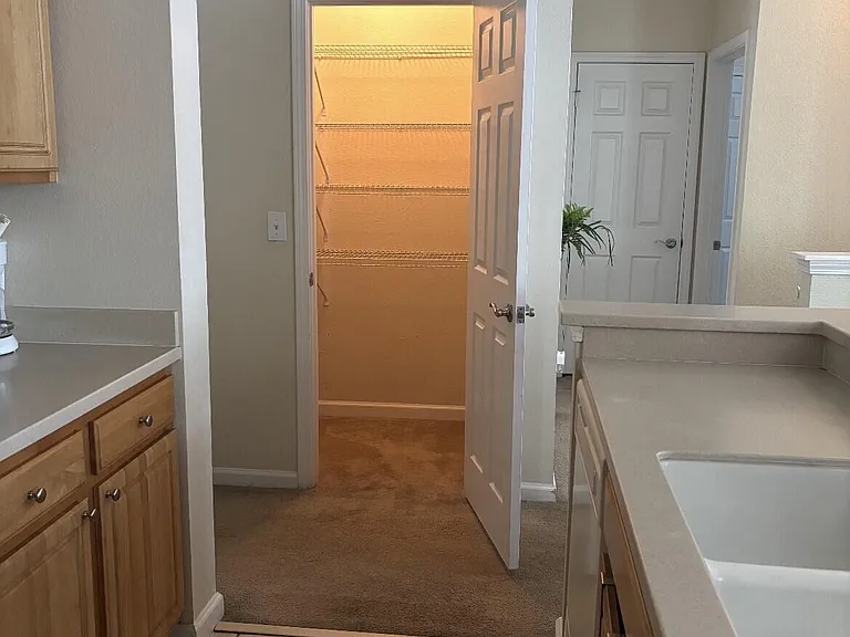 10075 Gate Pkwy N #1904 — Photo 16
