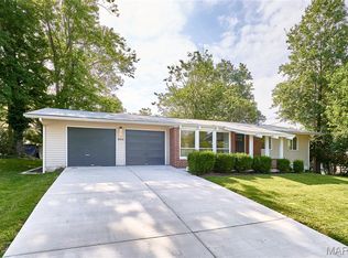 1004 Tempo Dr, Saint Louis, MO