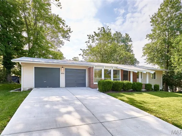 1004 Tempo Dr, Saint Louis, MO 63146