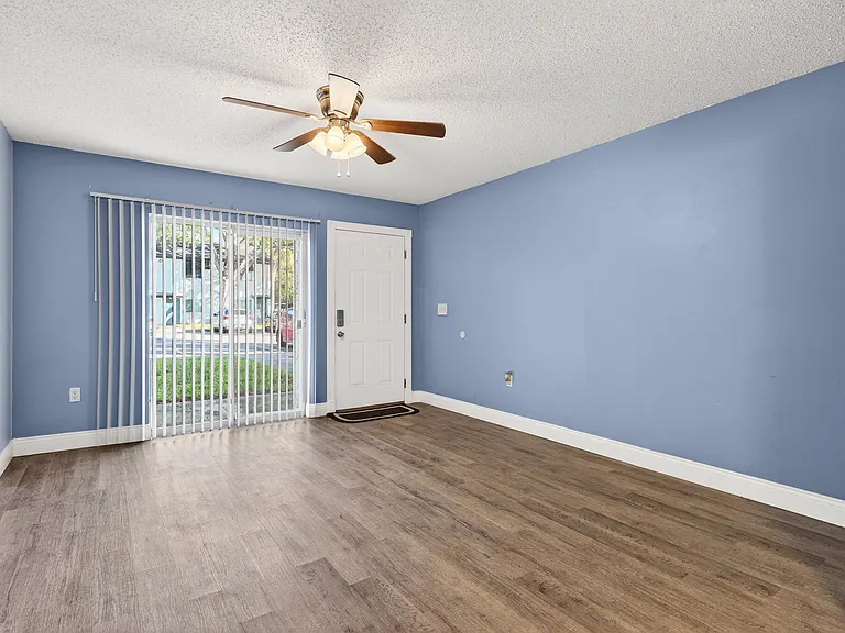 4223 S Semoran Blvd #9 — Photo 6