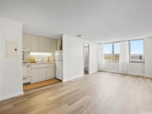 1060 Kamehameha Hwy APT 2305B, Pearl City, HI 96782