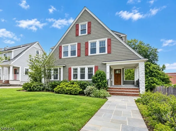 60 Fairmount Ave, Chatham Boro, NJ 07928