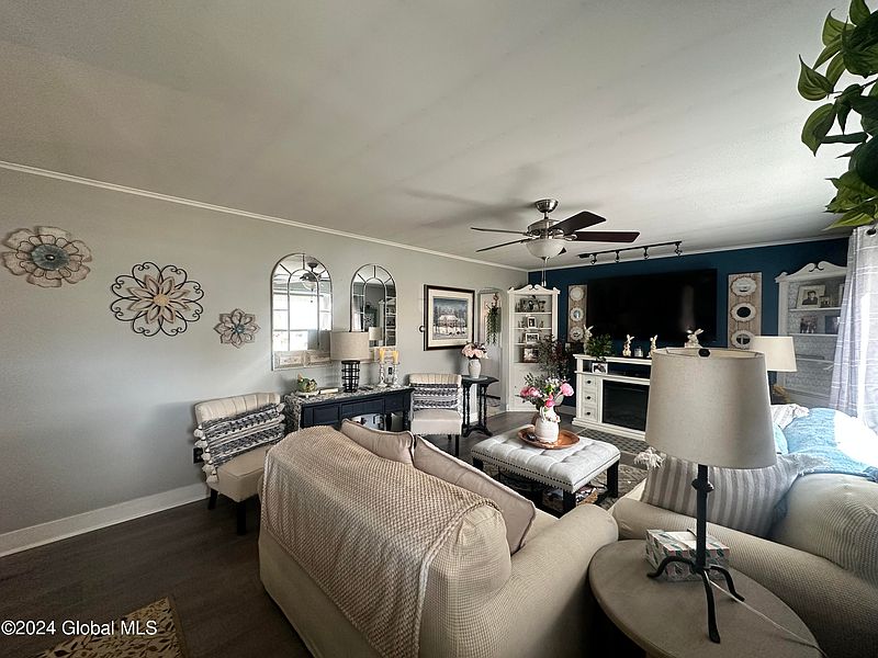 2nd image of 9 Carlton Drive