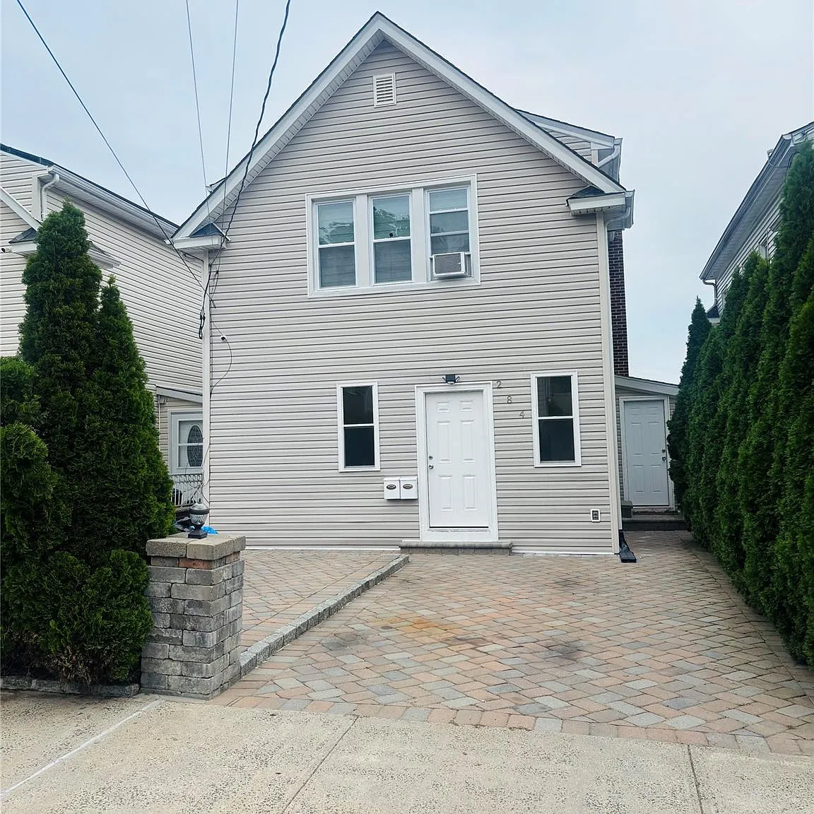 3 bed, 2.0 bath, 1548 sqft, $3,950 — Photo 1