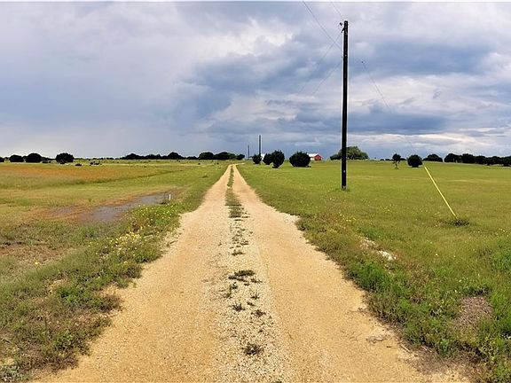 4th image of 1450 County Road 221