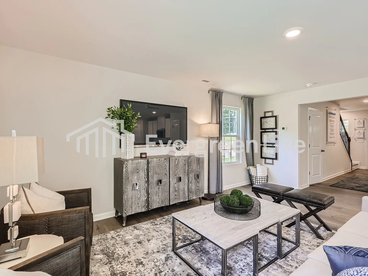 4 bed, 2.5 bath, 1955 sqft, $1,945 — Photo 4