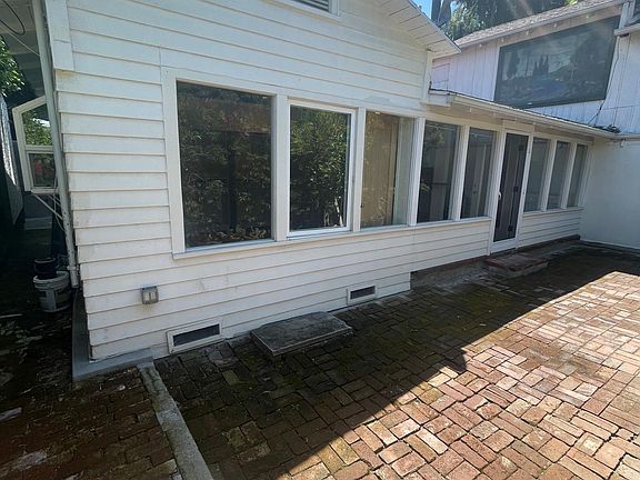 5th image of 6126 Glen Alder St