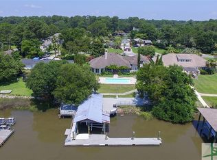 39 Amanda Dr, Savannah, GA 31406