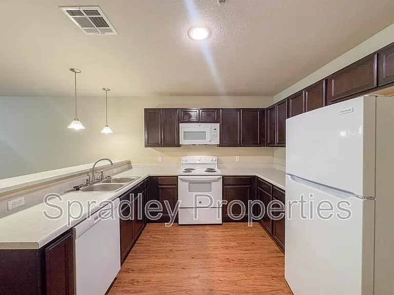 255 E 5th Ave #122 — Photo 4