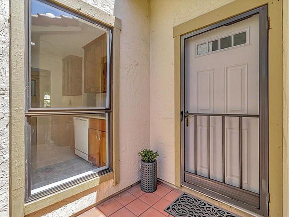4th image of 1638 Branham Ln Unit A