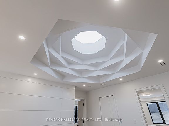 29th image of 58 Sumner Heights Dr