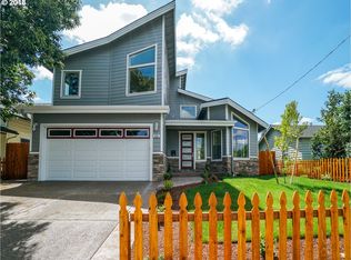 465 E Arlington St, Gladstone, OR 97027