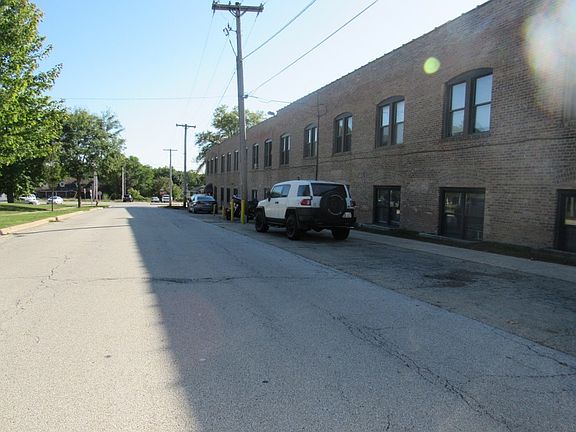 5th image of 118 N 11th Ave