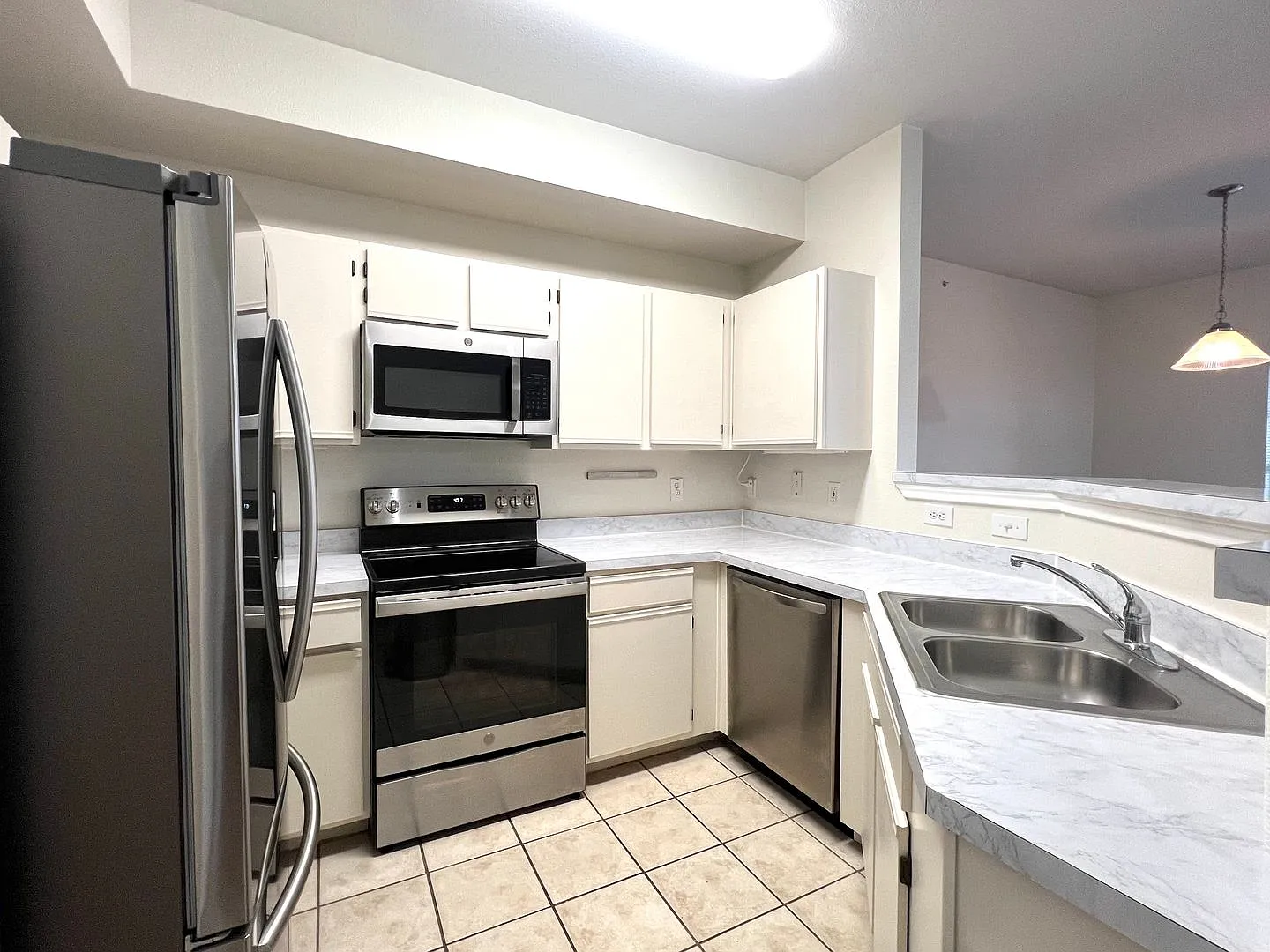 2 Bedroom 1 Bath with Balcony, Assigned Garage, Condo for rent in North Austin near Domain, Gated... — Photo 3