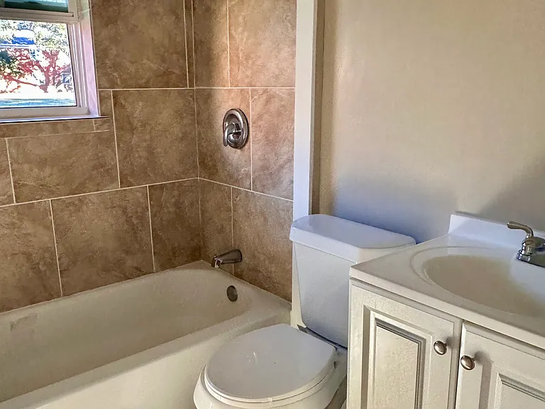 212 S Fillmore St #B — Photo 7