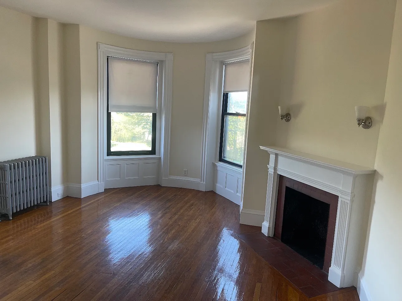 2 bed, 1.0 bath, $3,600 — Photo 1