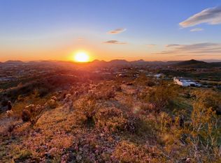 220 W Briles Rd, Phoenix, AZ 85085