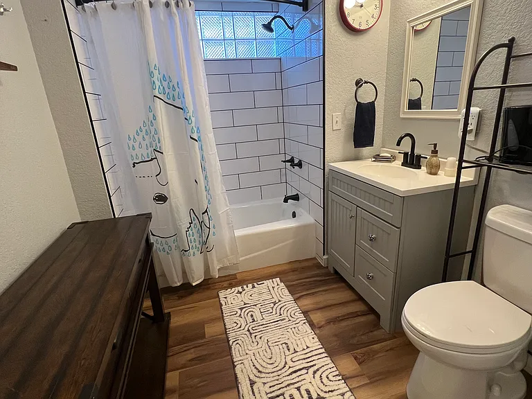 616 W Mulberry St #2 — Photo 5