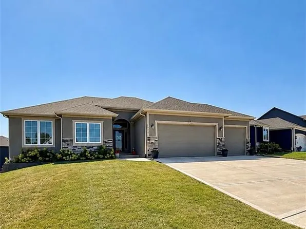 14909 S Houston St, Olathe, KS 66061