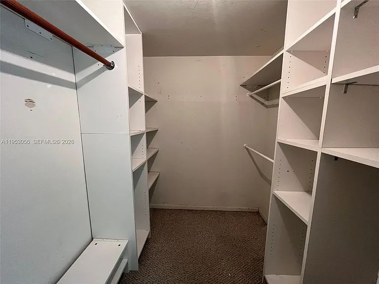 1111 Crandon Blvd — Photo 5