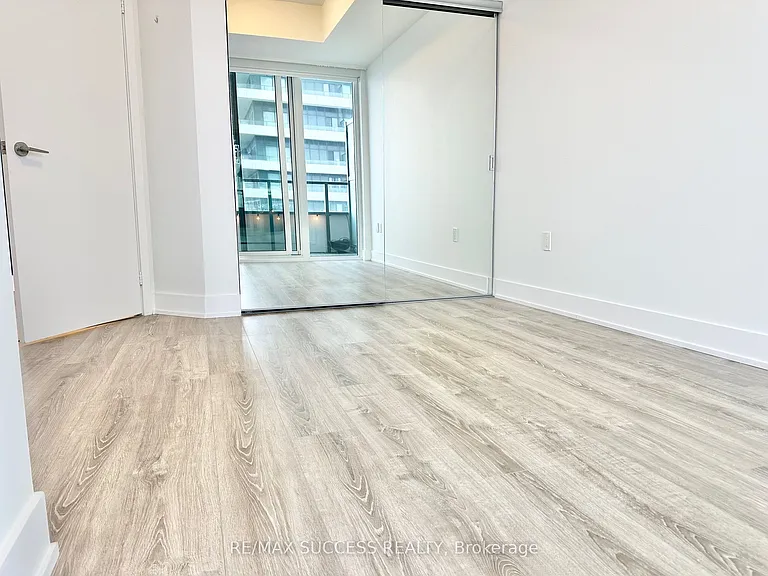 30 Shore Breeze Dr #2617 — Photo 19