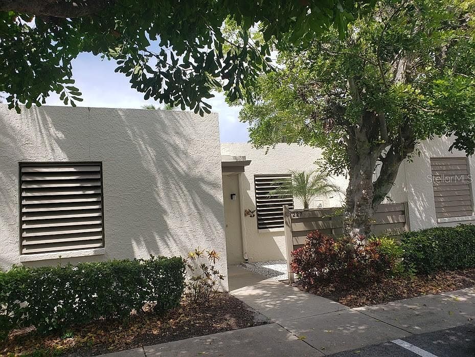 1st image of 227 Sherwood Dr