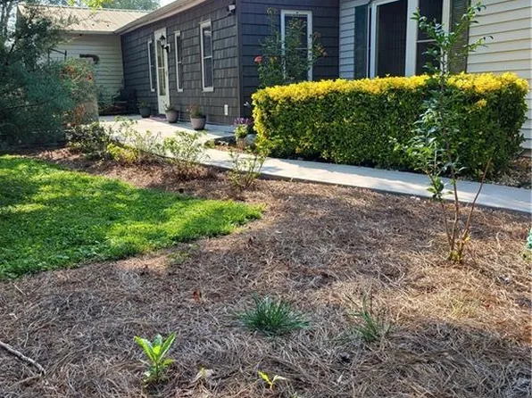 2697 Brushy Mountain Rd, Wilkesboro, NC 28697