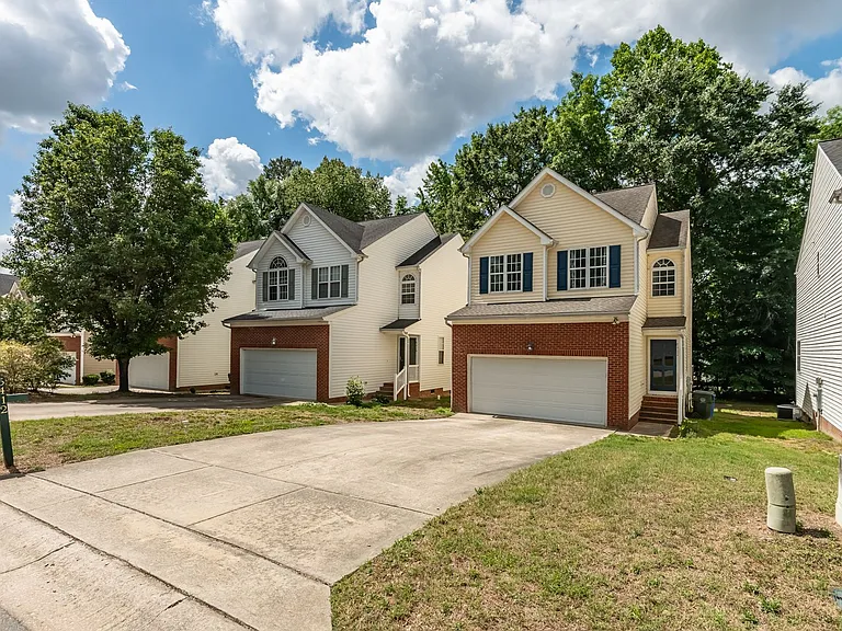 5412 Grand Traverse Dr — Photo 2