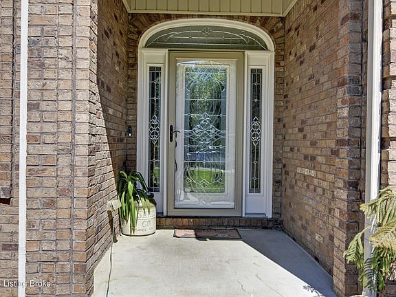 2nd image of 105 Victory Lake Dr