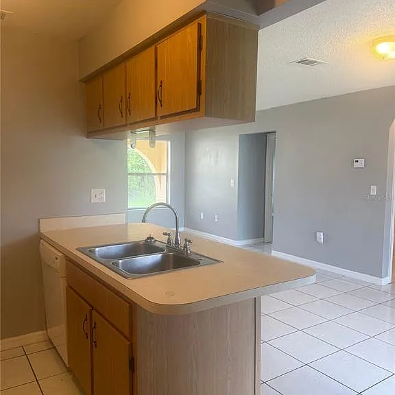 627 Bittern Ct #B — Photo 10
