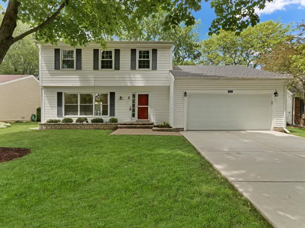 228 Abilene Ln, Vernon Hills, IL 60061