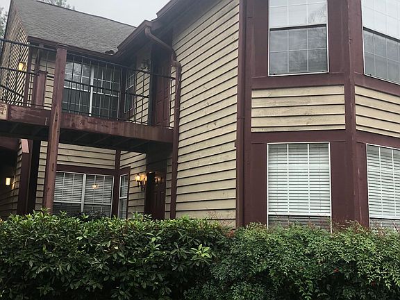 3rd image of 708 Cypress Pointe St