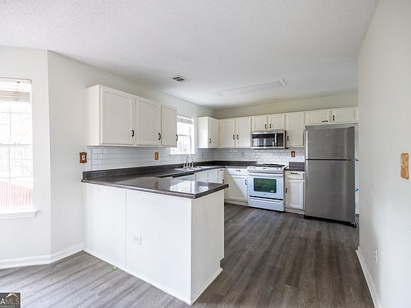 3rd image of 3635 Spring Mesa Dr