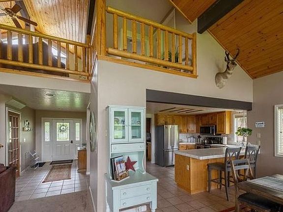 5th image of 886 Vista West Dr