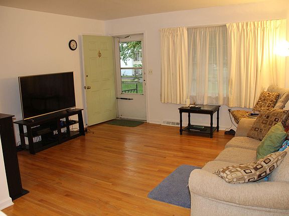 2nd image of 113 Kirkwood Dr