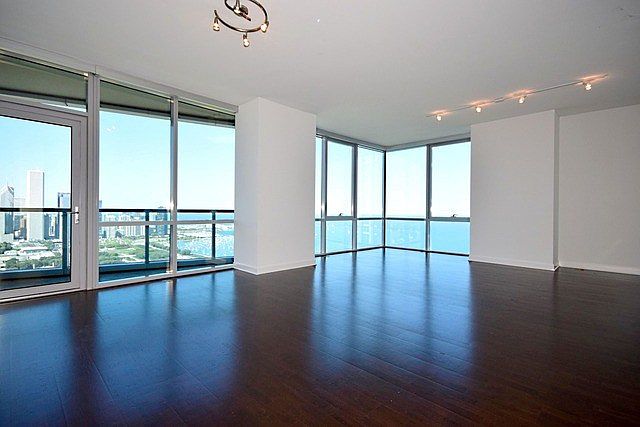 1st image of 1201 S Prairie Ave APT 5203